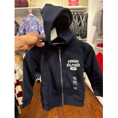 MOLETOM COM FLEECE e zíper