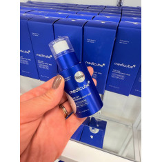 MEDICUBE ONE DAY EXOSOME SHOT 2000 - é um tratamento facial intensivo que serve para regenerar e revitalizar a pele, melhorar a