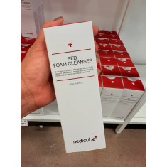 MEDICUBE RED FOAM CLEANSER - espuma de limpeza facial desenvolvido para tratar acne e pele sensível 1
