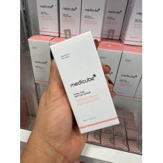 O Medicube PDRN Pink Peptide Serum é um sérum facial que serve para firmar e tonificar a pele, suavizar rugas e linhas fina, est