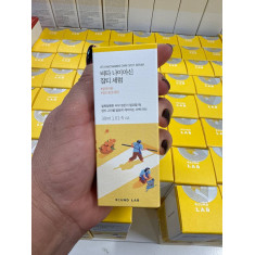 O Round Lab Vita Niacinamide Dark Spot Serum é um sérum que serve para reduzir manchas escuras e hiperpigmentação, uniformizar o