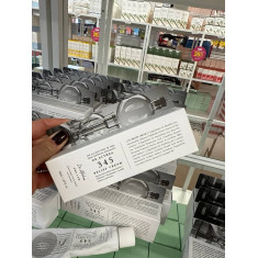 O Dr. Althea 345 Relief Cream é um creme facial que serve para acalmar peles sensíveis e irritadas, hidratar profundamente sem p