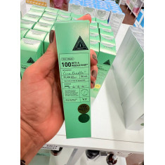 O VT Cosmetics 100 Retin A Needle Shot é um sérum que serve para estimular a renovação celular, reduzir linhas finas, rugas e si