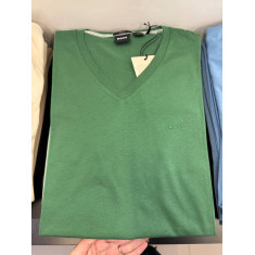 camiseta manga curta gola V 11