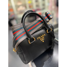 Bolsa de mão com alça crossbody 2