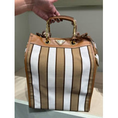 Bolsa de mão com alça extra de ombro 1