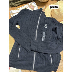 blusa manga longa com bordado e zíper 4