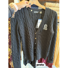 Sueter com bordado gola V 1