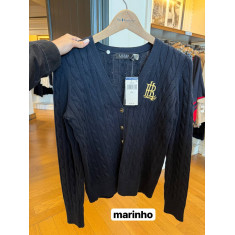 Sueter com bordado gola V 2