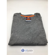 Camiseta Básica Red Bull - Tam: P e M