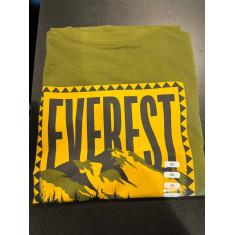 camiseta manga curta com estampa nas costas 10