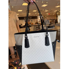 VOYAGER Bolsa Grande 1