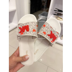 Chinelo Palmer Slide 3