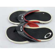 OAKLEY - Chinelo Masculino - Size 13