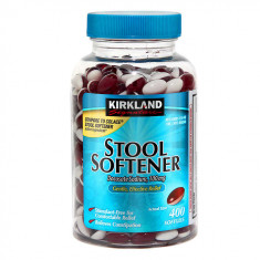 Kirkland Signature Stool Softener 100 mg., 400 Softgels - Val: 04/2024