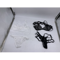 Kit 2 Peças - Lingerie de renda - Cores: Preto e Branco