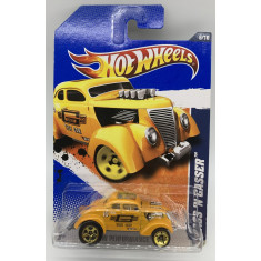 Carrinho Hot Wheels HW Performance - PASS 'N GASSER 6/10