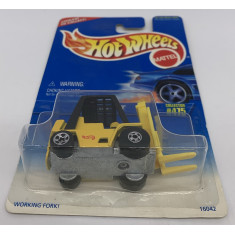 Carrinho Hot Wheels Mattel - FORKLIFT Collector 475 - Working Fork! 16042