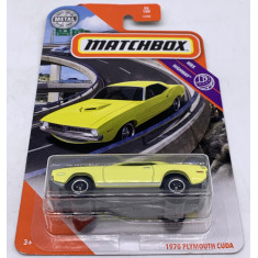 Carrinho Matchbox 1970 PLYMOUTH CUDA 56/100 30782 yellow