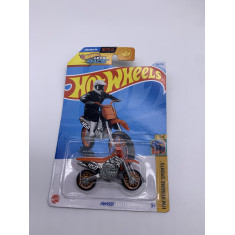 Hot Wheels - HW450F HW Xtreme Sports