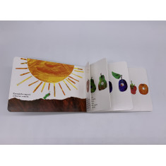 Livro Infantil - La Oruga Muy Hambrienta - Eric Carle