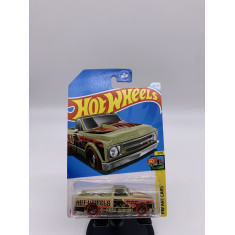Hot Wheels 67 chevy c10