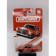 Matchbox - Mercedes-Benz 220 SE Sedan
