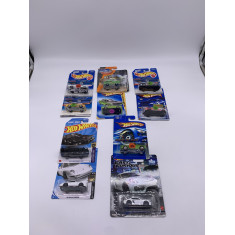 LOTE com 10 Carros Miniaturas - 12