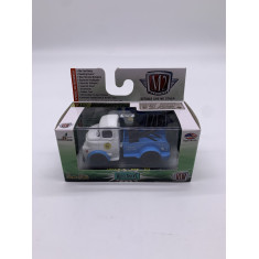 M2 Machines 1957 Dodge COE R29