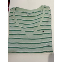 BLUSA BÁSICA DECOTE V MANGA CURTA 8