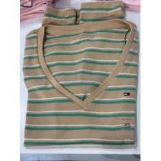 BLUSA BÁSICA DECOTE V MANGA CURTA 11