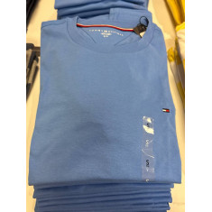 Camiseta Regular Fit Gola U 8