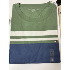 Camiseta Regular Fit Gola U 5