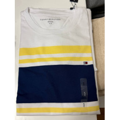 Camiseta Regular Fit Gola U 6