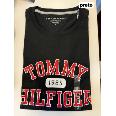 Camiseta Regular Fit Gola U 22