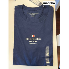 Camiseta Regular Fit Gola U 23