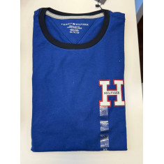 Camiseta Regular Fit Gola U 31