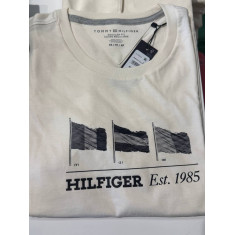 Camiseta Regular Fit Gola U 47