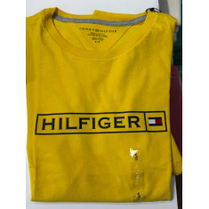 Camiseta Regular Fit Gola U 48