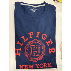 Camiseta Regular Fit Gola U 52