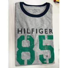 Camiseta Regular Fit Gola U 55
