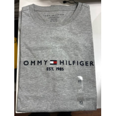 Camiseta Regular Fit Gola U 3