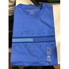 Camiseta Regular Fit Gola U 13