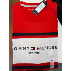 Camiseta Regular Fit Gola U 4