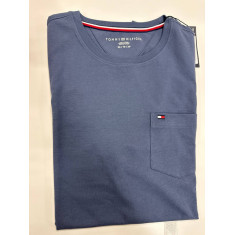 Camiseta Regular Fit Gola U com Bolso 6