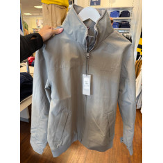 Jaqueta Corta vento Nylon com forro Capuz e zíper (capuz pode ser guardado na gola) 9