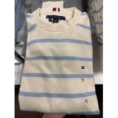 Sweater malha fina gola U 1